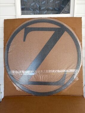 Metal Round Wall Monogram Z Sign